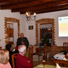 év értékelő