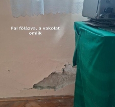,